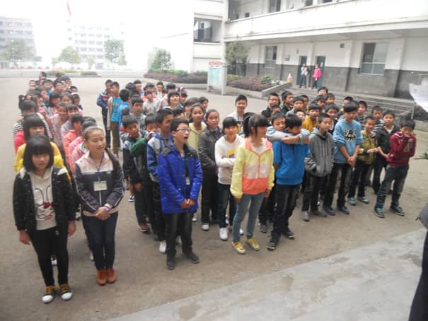 ���ܽӴ���Ȼ ���ʹ�ɫ���� ��չѧ����Ұ