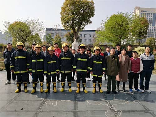 ��ǿ������ʶ����չ������ϰ ���������ص°���ѧ��չ��������